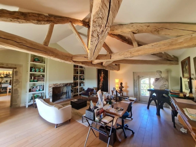 Photos 13 - Prestigious - House