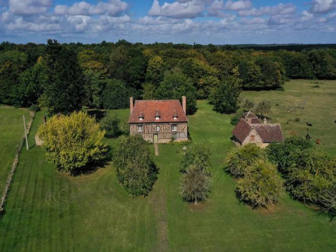 Photos 1 - Prestige - Propriété complète de charme et authentique