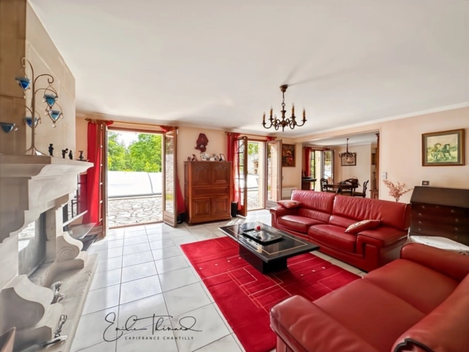 Photos 9 - Prestige - Propriete à vendre 5 pièces proche de SENLIS (60) - 3 chambres possibilité 4 - Jardin 2100m2 avec Piscine - A1 à 10 min / CDG 20 min / Ecoles privées et publiques / Commodités