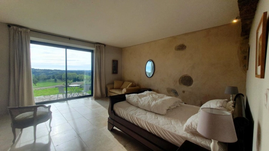 Photos 11 - Tourist - Estate