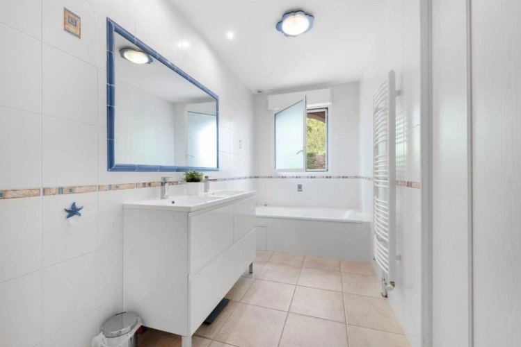 Photos 14 - Prestigious - Character property