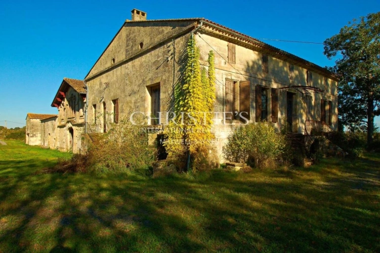 Photos 4 - Prestige - Propriété de 27 hectares d'un seul tenant, isolé, au calme. Bâtiments de caractère. A rénover