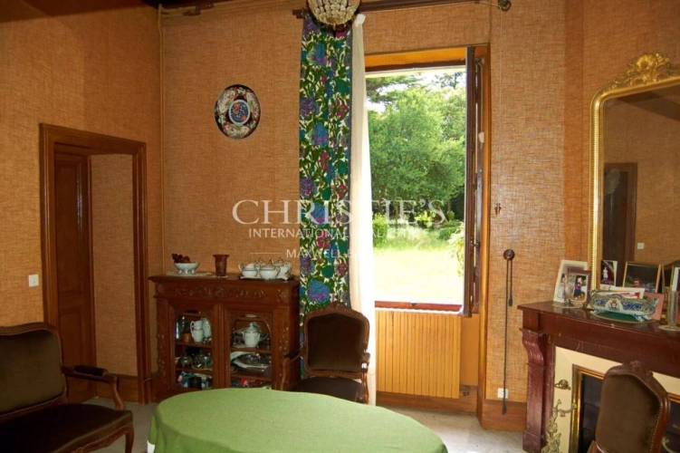 Photos 14 - Prestige - Château du 18eme siècle avec de nombreuses dépendances - Vue sur l'estuaire de la Gironde