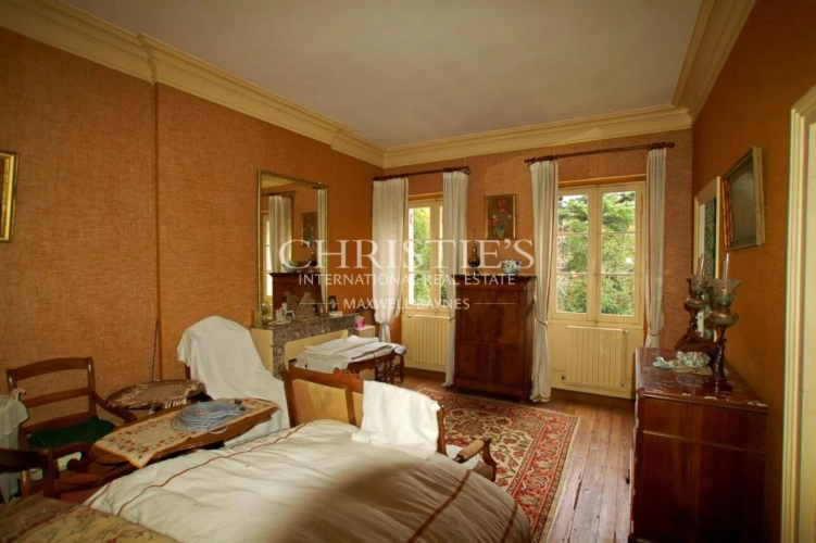 Photos 19 - Prestige - Château du 18eme siècle avec de nombreuses dépendances - Vue sur l'estuaire de la Gironde