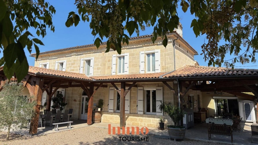 Photos 1 - Touristique - Magnifique propriété touristique en activité située en campa