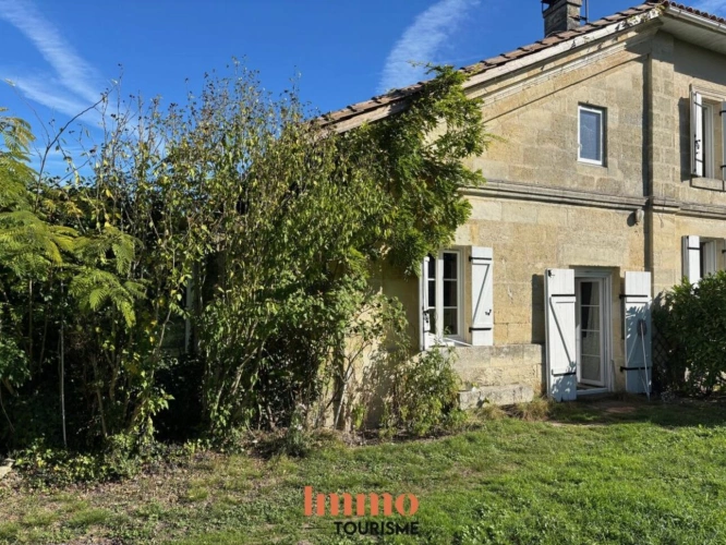 Photos 2 - Touristique - Demeure en pierres avec piscine et deux gîtes en Saintonge giro