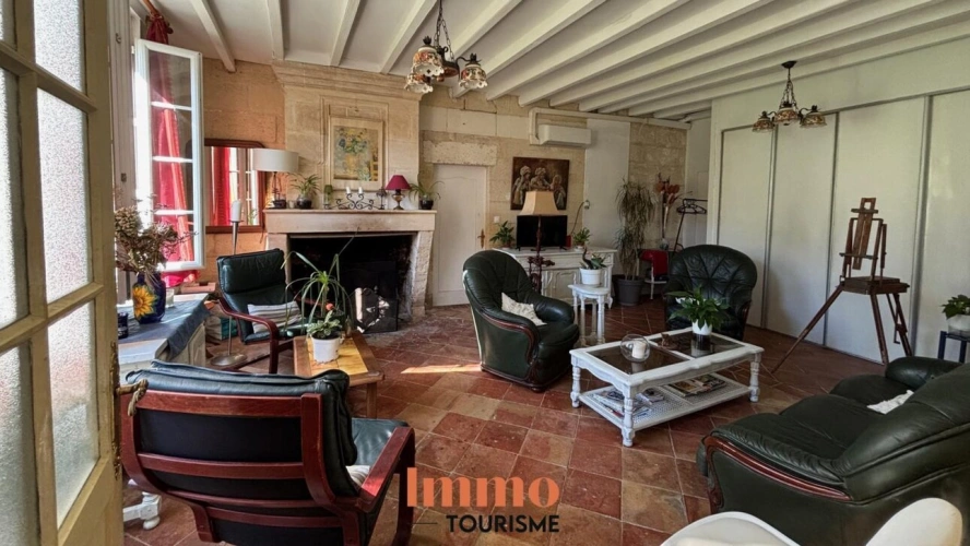 Photos 4 - Touristique - Demeure en pierres avec piscine et deux gîtes en Saintonge giro