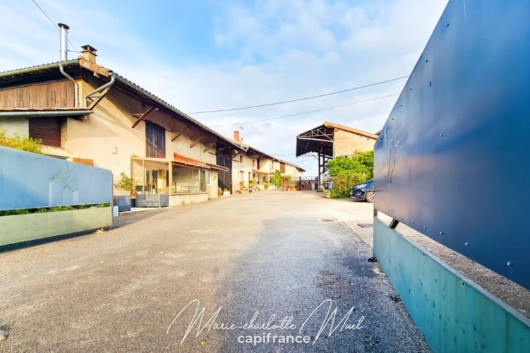 Photos 5 - Équestre - Propriété de 7ha avec deux habitations et nombreuses dépendances