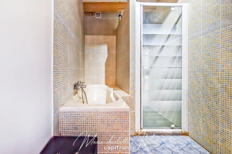 Photos 24 - Équestre - Propriété de 7ha avec deux habitations et nombreuses dépendances