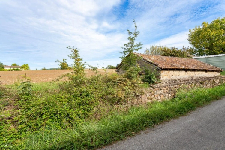 Photos 20 - Touristique - Maison à rénover