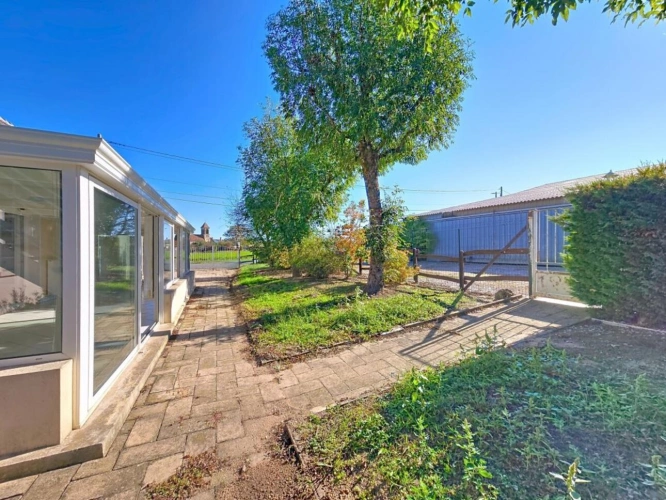 Photos 14 - Agricole - Propriété agricole de 82 hectares avec bâtiments et deux hab