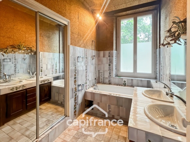 Photos 40 - Prestige - Propriete à vendre 12 pièces MARSEILLE 11EME ARRONDISSEMENT (13)