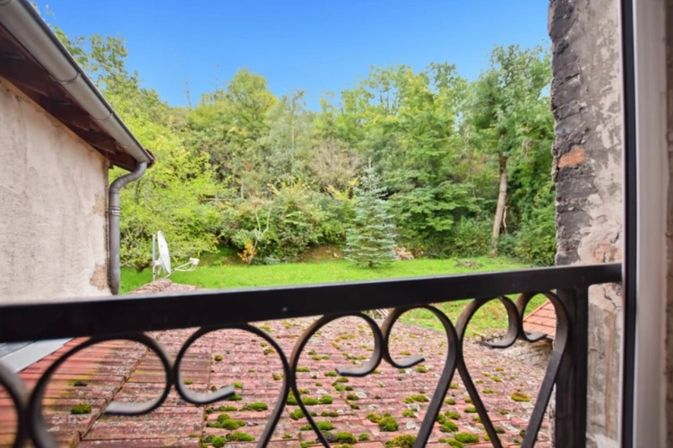 Photos 23 - Touristique - Propriété /gîtes/ chambre d'hôtes et grand terrain à St Sernin du Plain