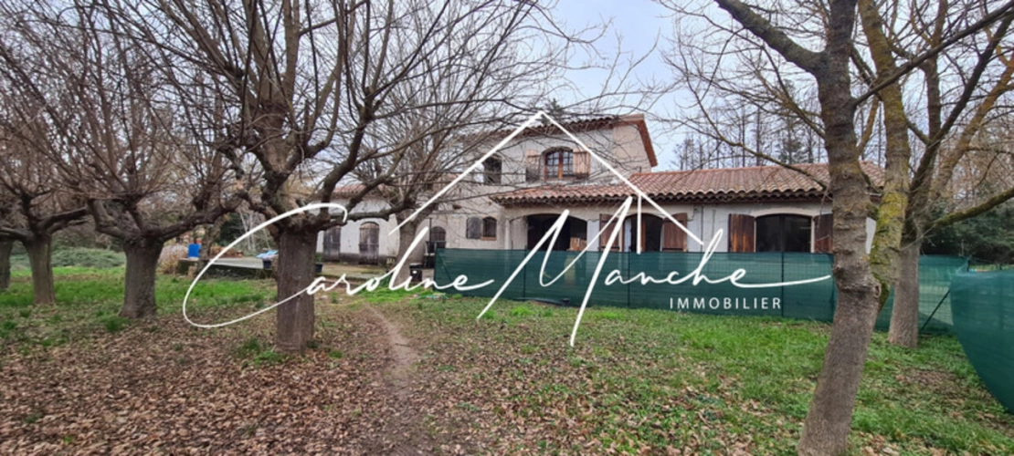 Photos 1 - Prestige - Trets - Maison de 300 m² à rénover sur terrain de 6500 m² divisible