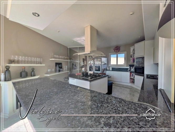 Photos 8 - Prestige - Bages – Vue mer et étang : Villa d’exception de 540 m² avec 7 suites et jardin paysager