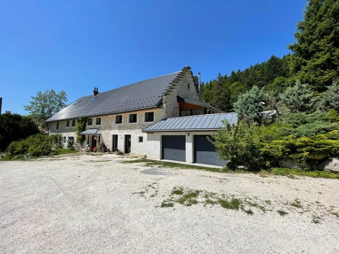 Photos 1 - Touristique - Gîte et Salle de Réception au pied des pistes à Autrans ( murs + fonds )