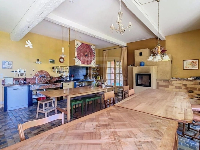 Photos 6 - Prestigious - Estate