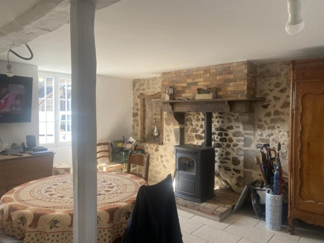 Photos 2 - Touristique - MAISON RENOVEE AVEC TERRAIN ET GRANGE