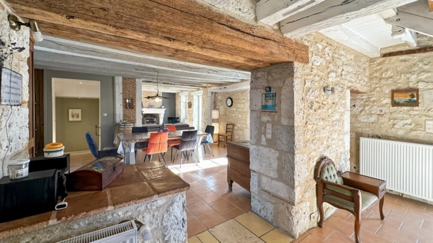 Photos 11 - Touristique - ENSEMBLE IMMOBILIER DE CARACTÈRE AVEC 4 HABITATIONS ET 2 PISCINES – POMPORT (24240)