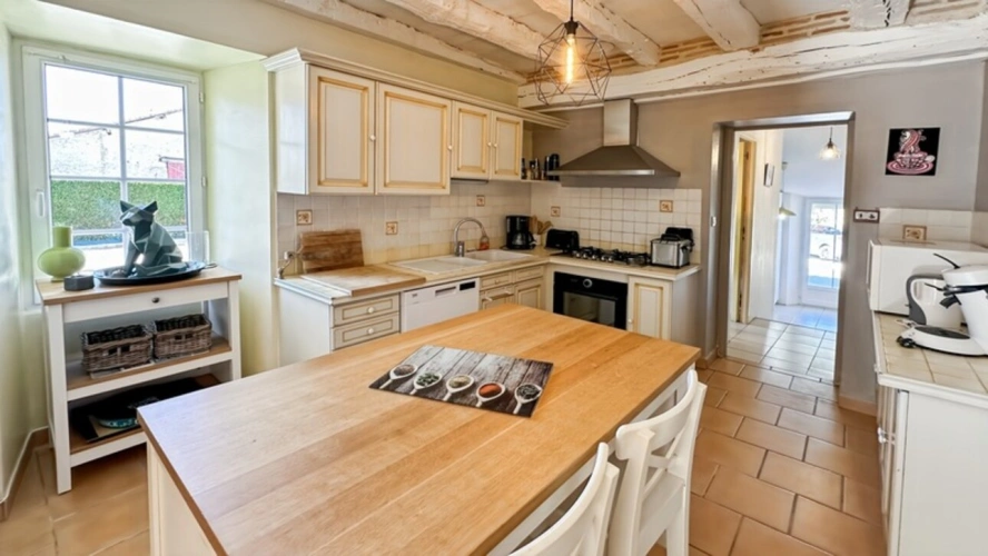 Photos 13 - Touristique - ENSEMBLE IMMOBILIER DE CARACTÈRE AVEC 4 HABITATIONS ET 2 PISCINES – POMPORT (24240)