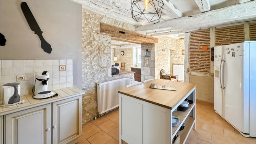 Photos 14 - Touristique - ENSEMBLE IMMOBILIER DE CARACTÈRE AVEC 4 HABITATIONS ET 2 PISCINES – POMPORT (24240)