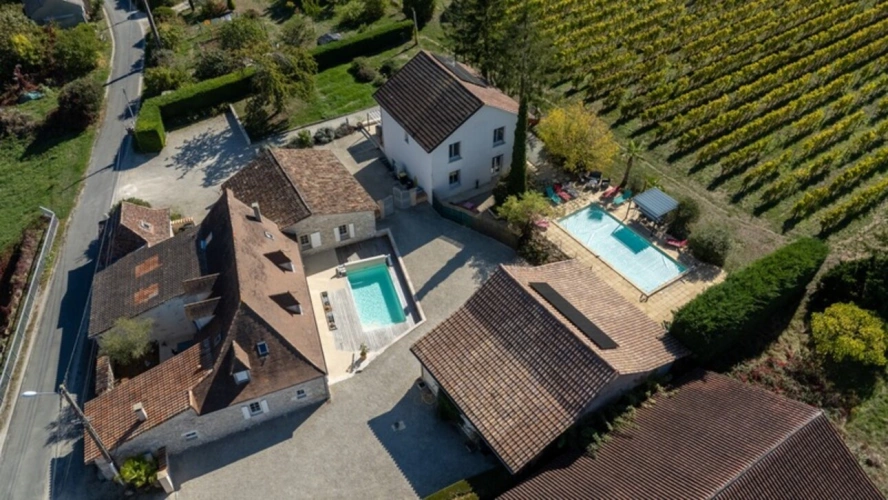 Photos 37 - Touristique - ENSEMBLE IMMOBILIER DE CARACTÈRE AVEC 4 HABITATIONS ET 2 PISCINES – POMPORT (24240)