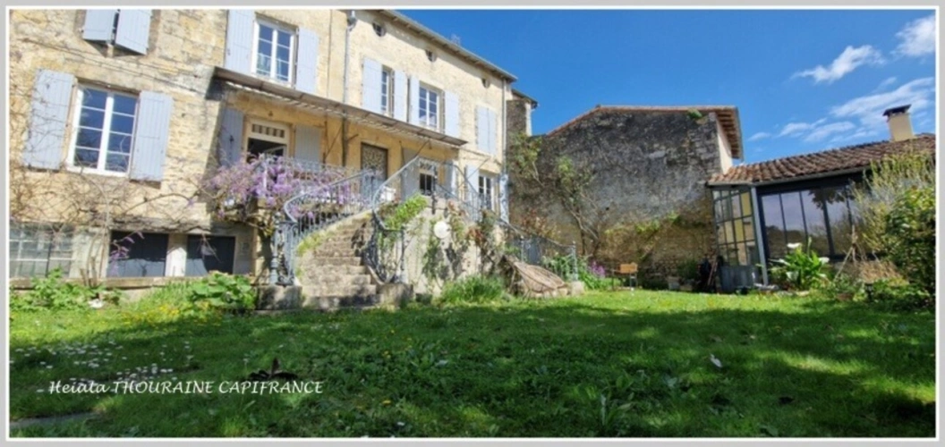 Photos 1 - Prestige - à vendre SAINT MAIXENT L'ECOLE (79) propriété P12 de 446 m² - Terrain de 2 152 m²