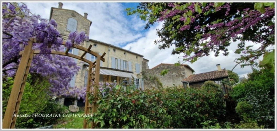 Photos 17 - Prestige - à vendre SAINT MAIXENT L'ECOLE (79) propriété P12 de 446 m² - Terrain de 2 152 m²