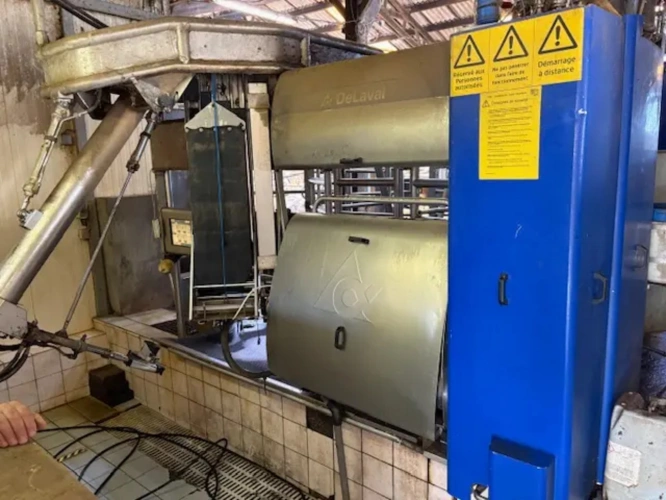 Photos 4 - Agricole - BRETAGNE- FINISTERE – EXPLOITATION AGRICOLE LAITIERE, AVICOLE ET CULTURES D’ENVIRON 126 HECTARES.