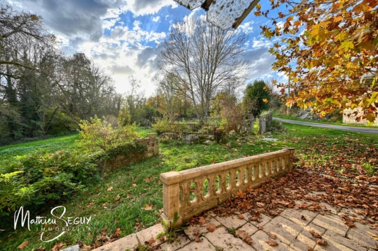 Photos 6 - Prestige - Ancien Moulin sur 1,3 Ha de terrain à MESSIMY (69)