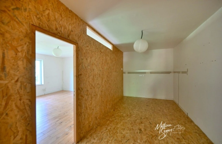 Photos 65 - Prestige - Ancien Moulin sur 1,3 Ha de terrain à MESSIMY (69)