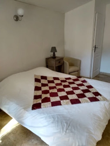 Photos 26 - Prestige - PROPRIETE  DE 500 M2  SUR 6 HECTARES