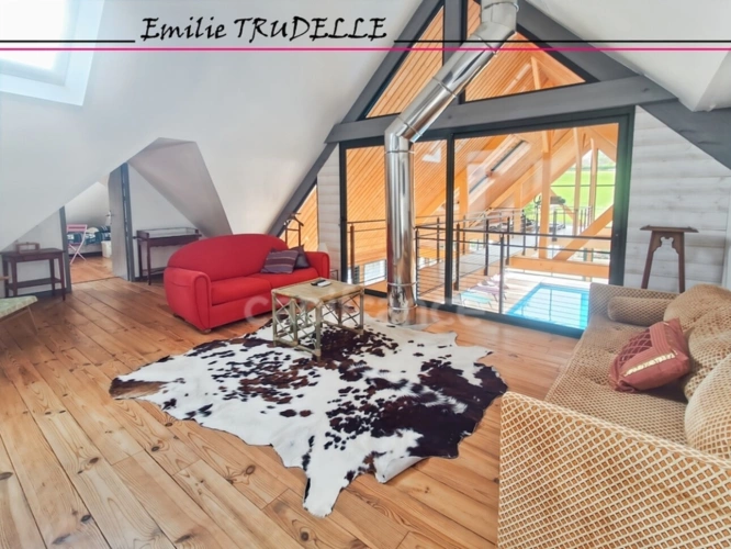 Photos 12 - Prestige - Propriete à vendre 11 pièces LA CHARTRE SUR LE LOIR (72) avec loft, gîte, piscine intérieure et spa – 324 m² habitables – 7 chambres – Terrain de 5 130 m²