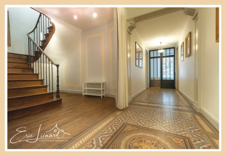 Photos 4 - Prestige - à vendre SAINT MAIXENT L'ECOLE (79) propriété P12 de 446 m² - Terrain de 2 152 m²