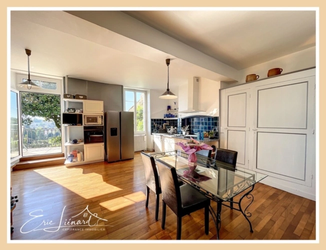 Photos 6 - Prestige - à vendre SAINT MAIXENT L'ECOLE (79) propriété P12 de 446 m² - Terrain de 2 152 m²