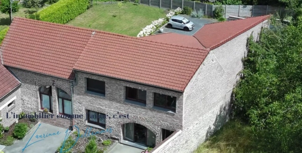 Photos 2 - Touristique - Magnifique Grange Transformée en 4 Gîtes (possibilité 5) avec Hangar, places de stationnement privatifs et terrain constructible