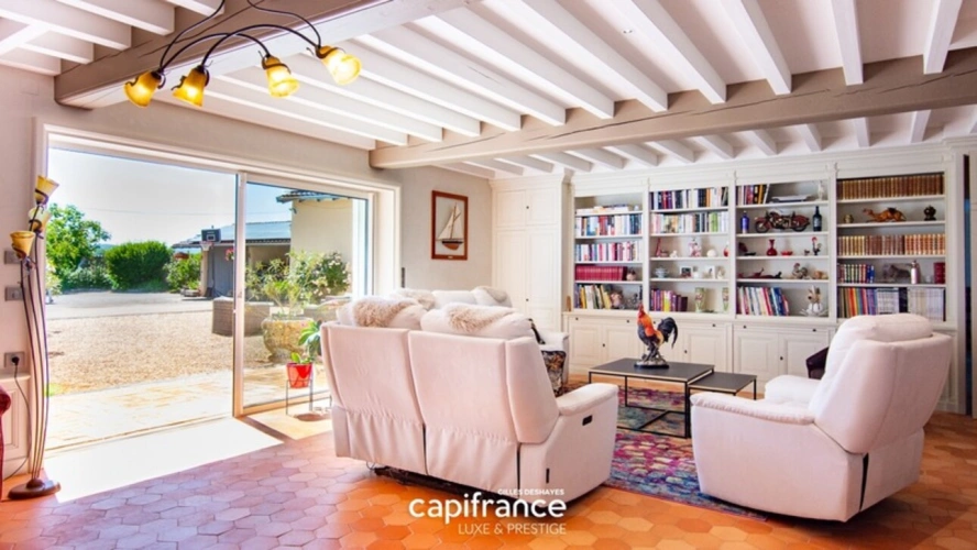 Photos 5 - Prestige - Pas de Voisins... Un îlot de charme dans un océan de nature