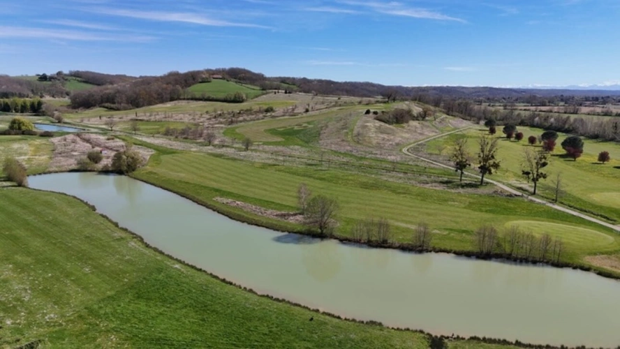 Photos 9 - Prestige - Elégant CHATEAU XIXs sur 70 ha, VUE PANORAMIQUE PYRÉNÉES, au bout d 'une allée,  Toulouse-Blagnac 1h30