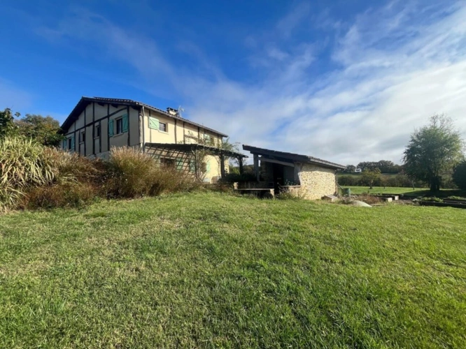 Photos 57 - Prestige - MARCIAC (32) 10 min, VUE EXCEPTIONNELLE, cachée, sans nuisance, TRES BELLE PROPRIETE sans travaux, piscine, ECONOMIQUE, écologique , geothermie, dependances