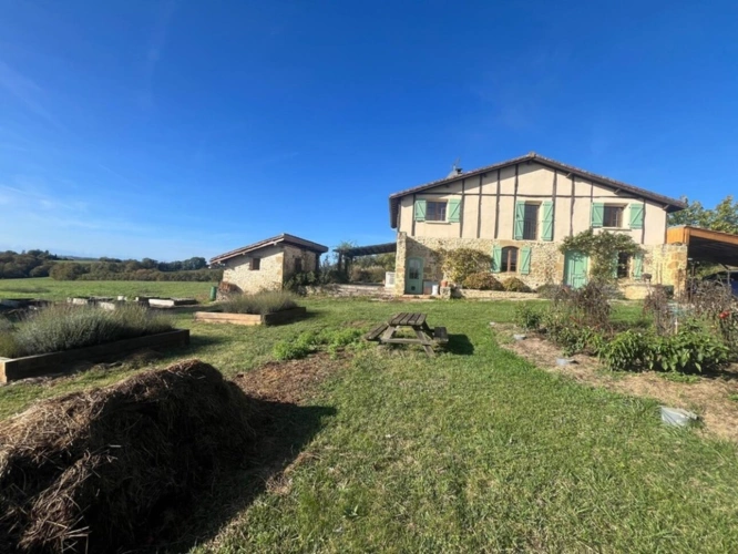 Photos 65 - Prestige - MARCIAC (32) 10 min, VUE EXCEPTIONNELLE, cachée, sans nuisance, TRES BELLE PROPRIETE sans travaux, piscine, ECONOMIQUE, écologique , geothermie, dependances