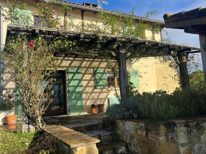 Photos 66 - Prestige - MARCIAC (32) 10 min, VUE EXCEPTIONNELLE, cachée, sans nuisance, TRES BELLE PROPRIETE sans travaux, piscine, ECONOMIQUE, écologique , geothermie, dependances