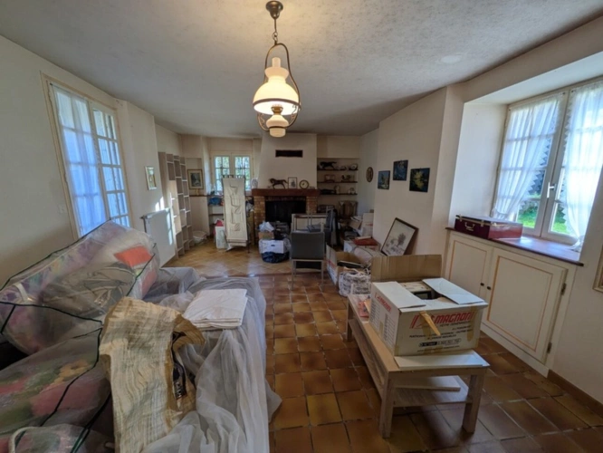 Photos 8 - Prestige - LOCMALO PROPRIÉTÉ DE 180M² ENVIRON EN CAMPAGNE AU CALME ENSEMBLE DE 2 MAISONS AVEC DOUBLE GARAGE PRÉAU ET DÉPENDANCE PUITS JARDIN ET BOIS DE 1 HECTARE 56