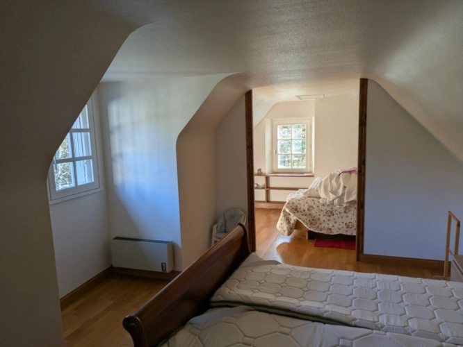 Photos 11 - Prestige - LOCMALO PROPRIÉTÉ DE 180M² ENVIRON EN CAMPAGNE AU CALME ENSEMBLE DE 2 MAISONS AVEC DOUBLE GARAGE PRÉAU ET DÉPENDANCE PUITS JARDIN ET BOIS DE 1 HECTARE 56