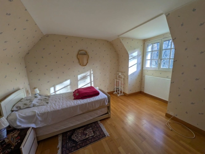 Photos 12 - Prestige - LOCMALO PROPRIÉTÉ DE 180M² ENVIRON EN CAMPAGNE AU CALME ENSEMBLE DE 2 MAISONS AVEC DOUBLE GARAGE PRÉAU ET DÉPENDANCE PUITS JARDIN ET BOIS DE 1 HECTARE 56