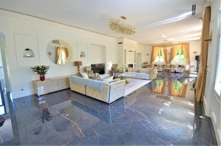 Photos 12 - Prestige - Maison de luxe restaurée en 2021