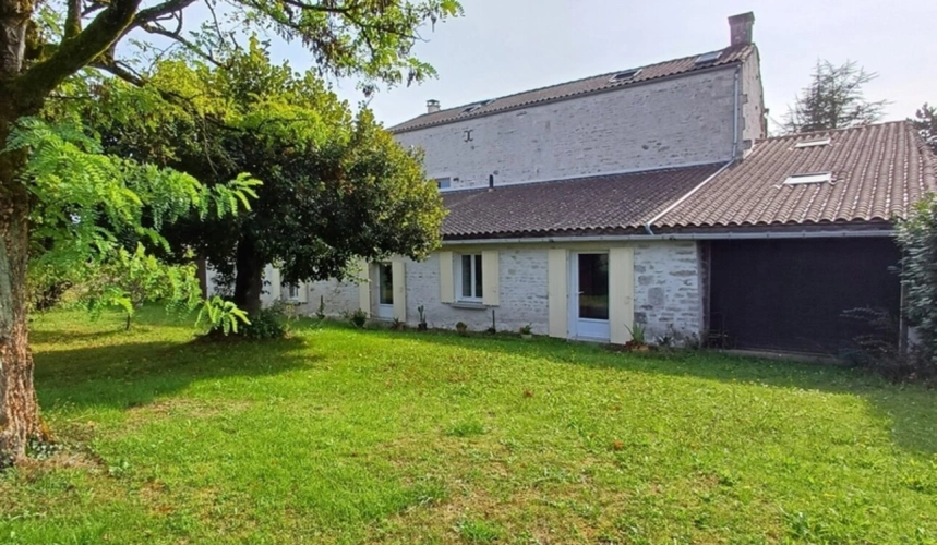 Photos 6 - Prestigious - Propriete à vendre 13 pièces ROUILLAC (16) propriété d'env 314 m2 avec garages sur 4800 m2 de terrain