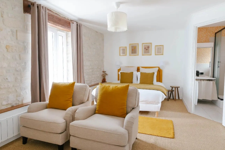 Photos 12 - Touristique - Propriété de charme en Normandie à vendre : 3 gîtes, 5 chambres d'hôtes et maison indépendante, à 5 min de Bayeux et des plages du débarquement