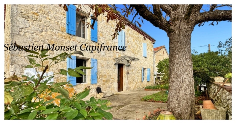 Photos 1 - Touristique - Corps de Ferme PONT DU CASSE (47)