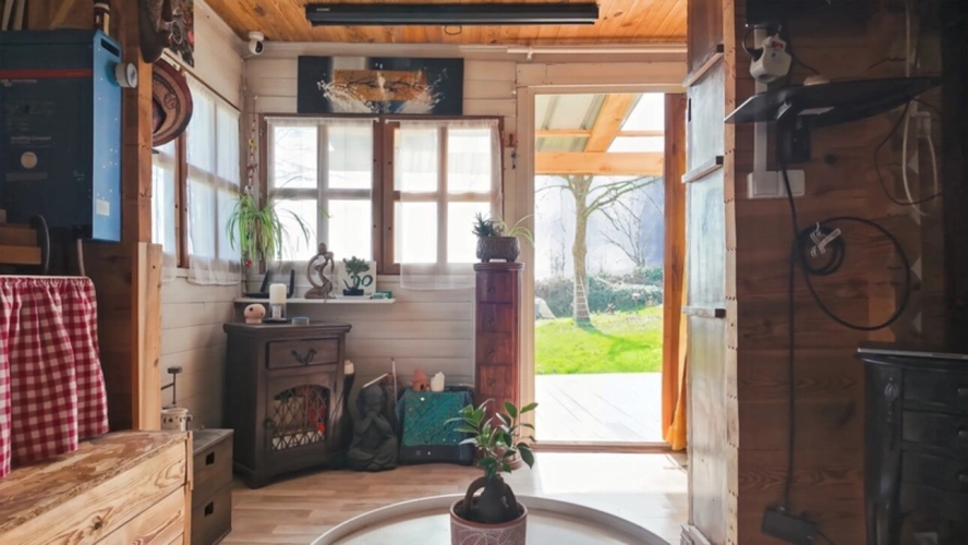 Photos 3 - Foncière - À vendre – Terrain de loisir 4 500 m² avec abris de jardin "chalet" aménagé – Lavernat (72, Sarthe)