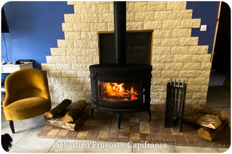 Photos 10 - Prestige - Propriete à vendre 6 pièces proche de BRANTOME (24), site en sommet de colline, clos de murs, piscine, annexe, dépendances